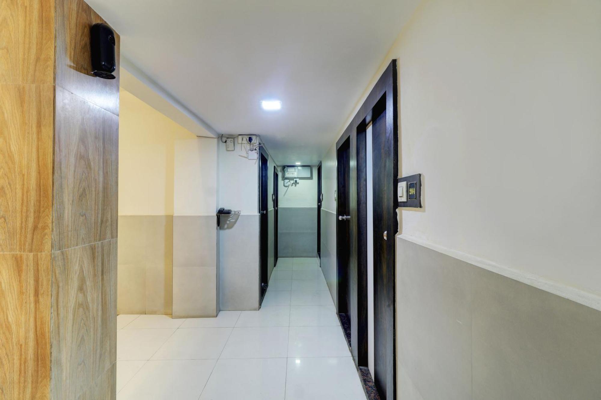 Hotel New Sarovar Grand Panvel Extérieur photo
